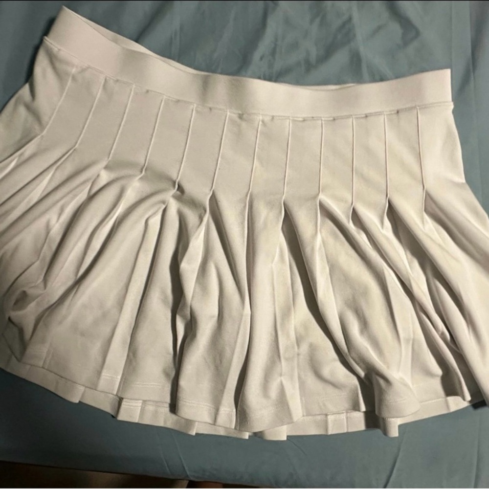 PINK Victoria's Secret Tan Pleated Skater Mini Skirt